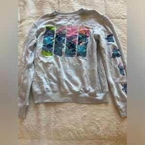 Girls stitch sweatshirt! 💙